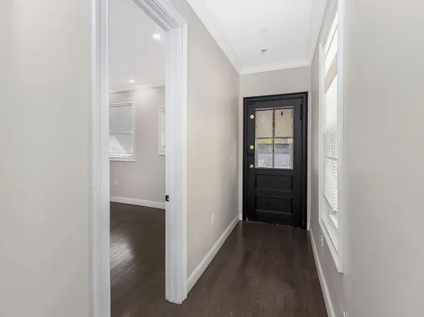 385 Fairmount Avenue image 3 of 25