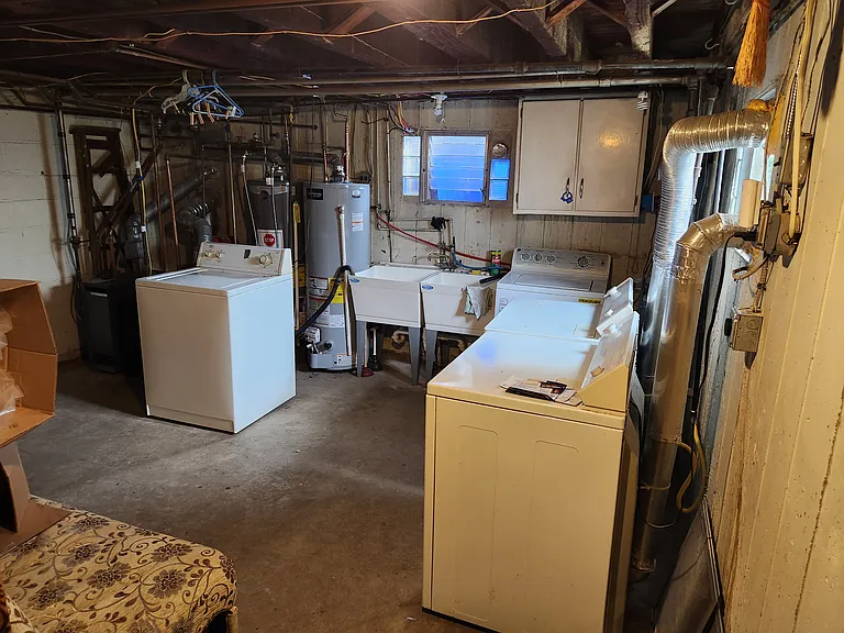 611 Glenview St #2 — Photo 14