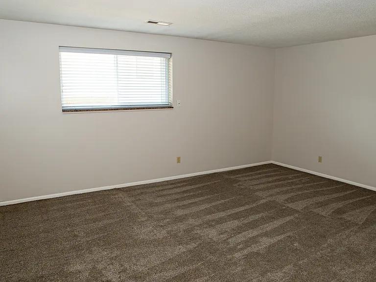4919 Davenport St #3 — Photo 22