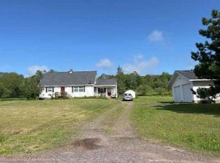39519 Lower Worham Rd, Chassell, MI 49916