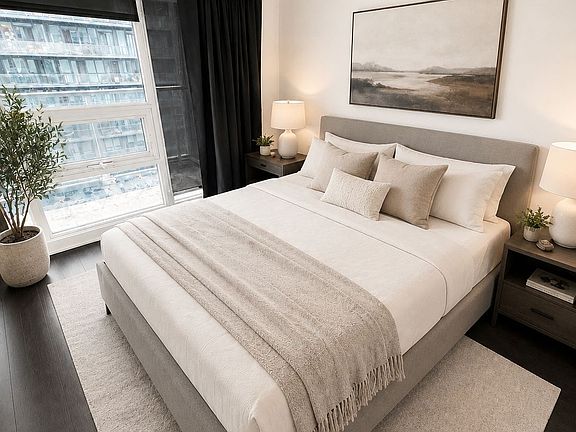4th image of 19 Bathurst St #1502