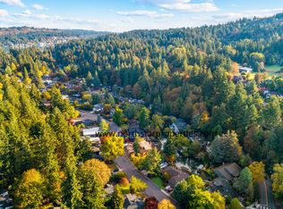 18041 Cardinal Dr, Lake Oswego, OR 97034