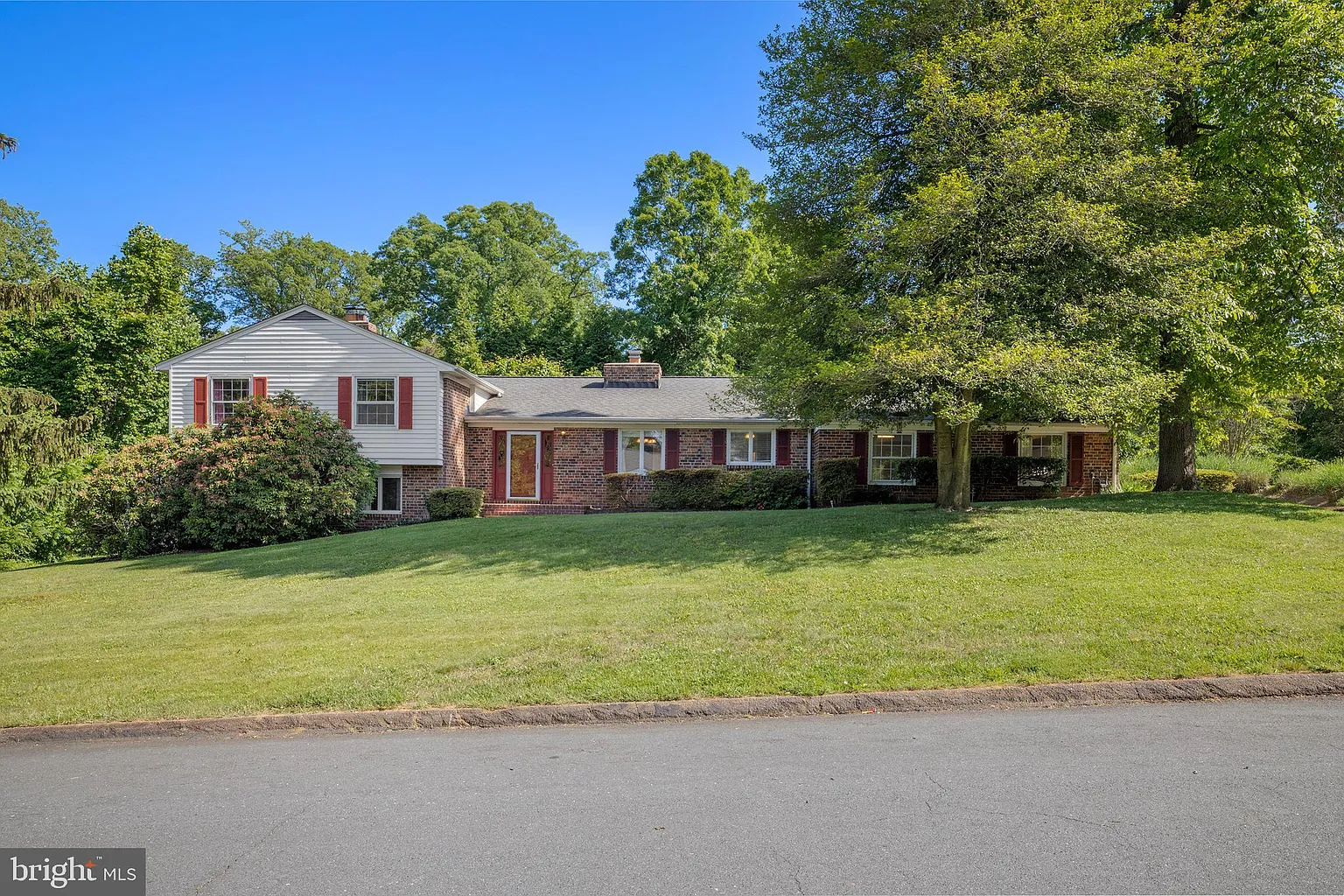 1036 Placid Ct photo 1
