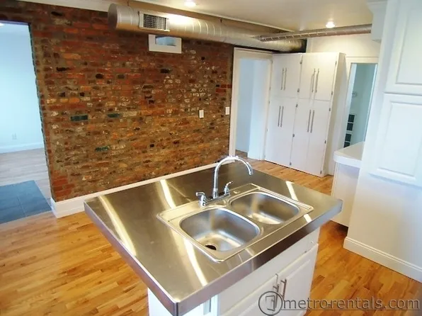 654 City Park, 654 City Park Ave #95621F114, Columbus, OH 43206