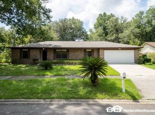 952 Turtle Creek Dr N, Jacksonville, FL 32218