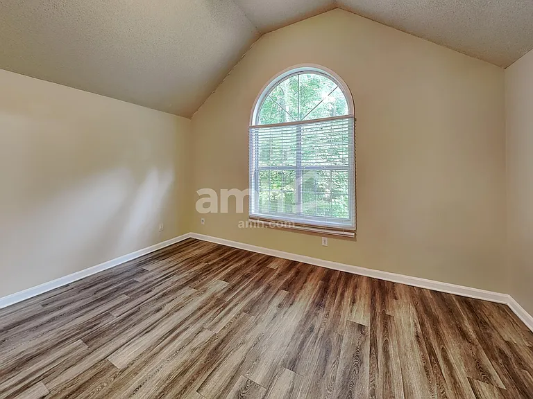 140 Cannon Dr — Photo 10