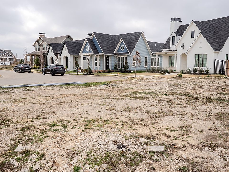 1st image of 405 Garrett Way