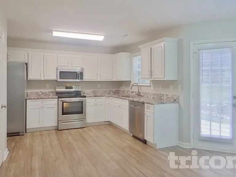 432 Rolling Stream Dr — Photo 6