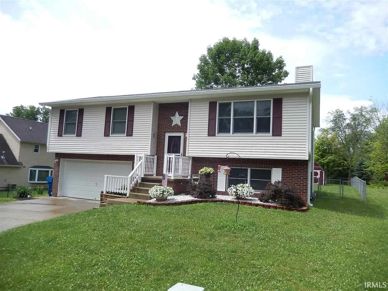 3225 N Reba Ct photo 1