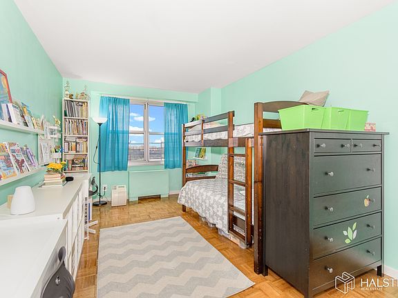 5th image of 555 Kappock St APT 16T