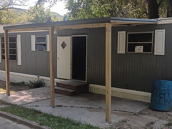 5th image of 2112 Canter Dr