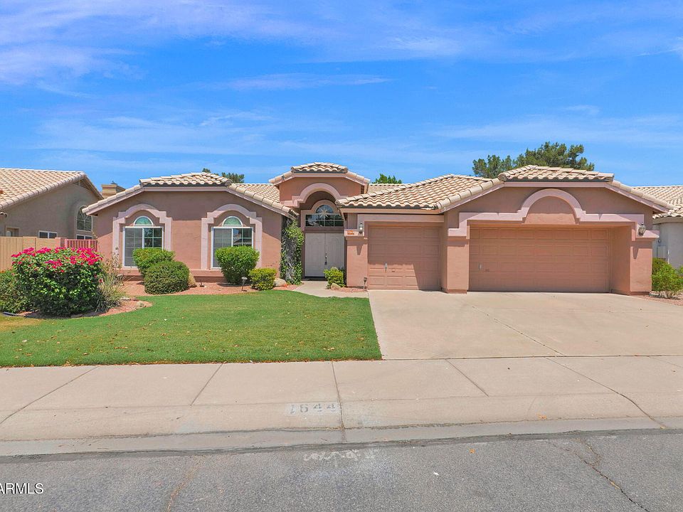 1st image of 1644 W LAREDO Street