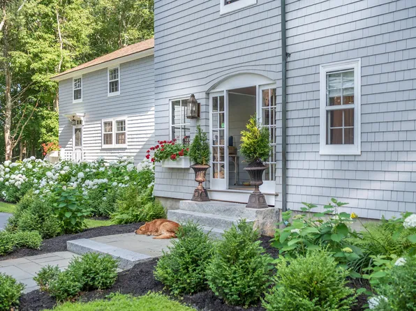 13 Foreside Road, Falmouth, ME 04105