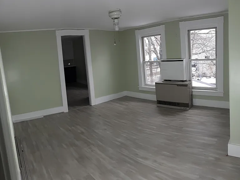 68 Pleasant St #3A — Photo 5
