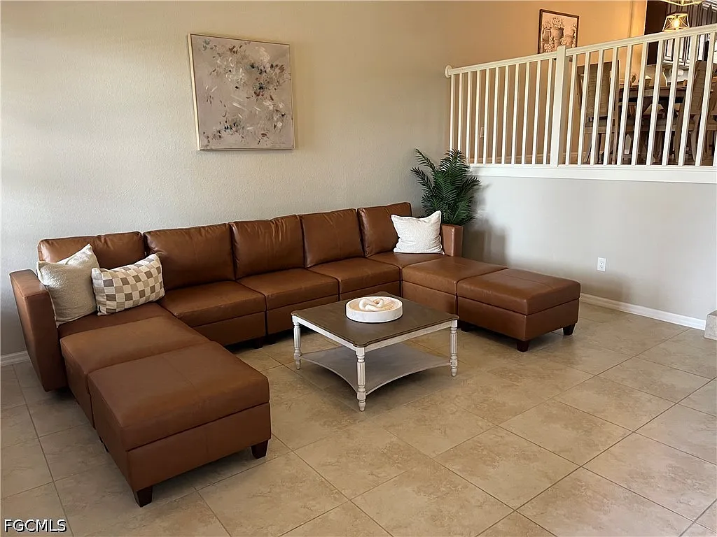 2 bed, 2.5 bath, 1452 sqft, $6,000 — Photo 3