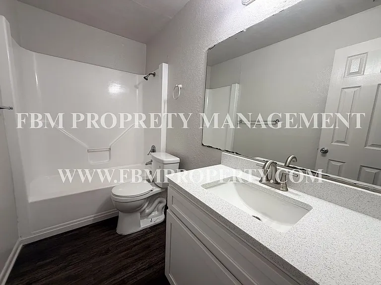 Presley Place Apartments — Photo 8