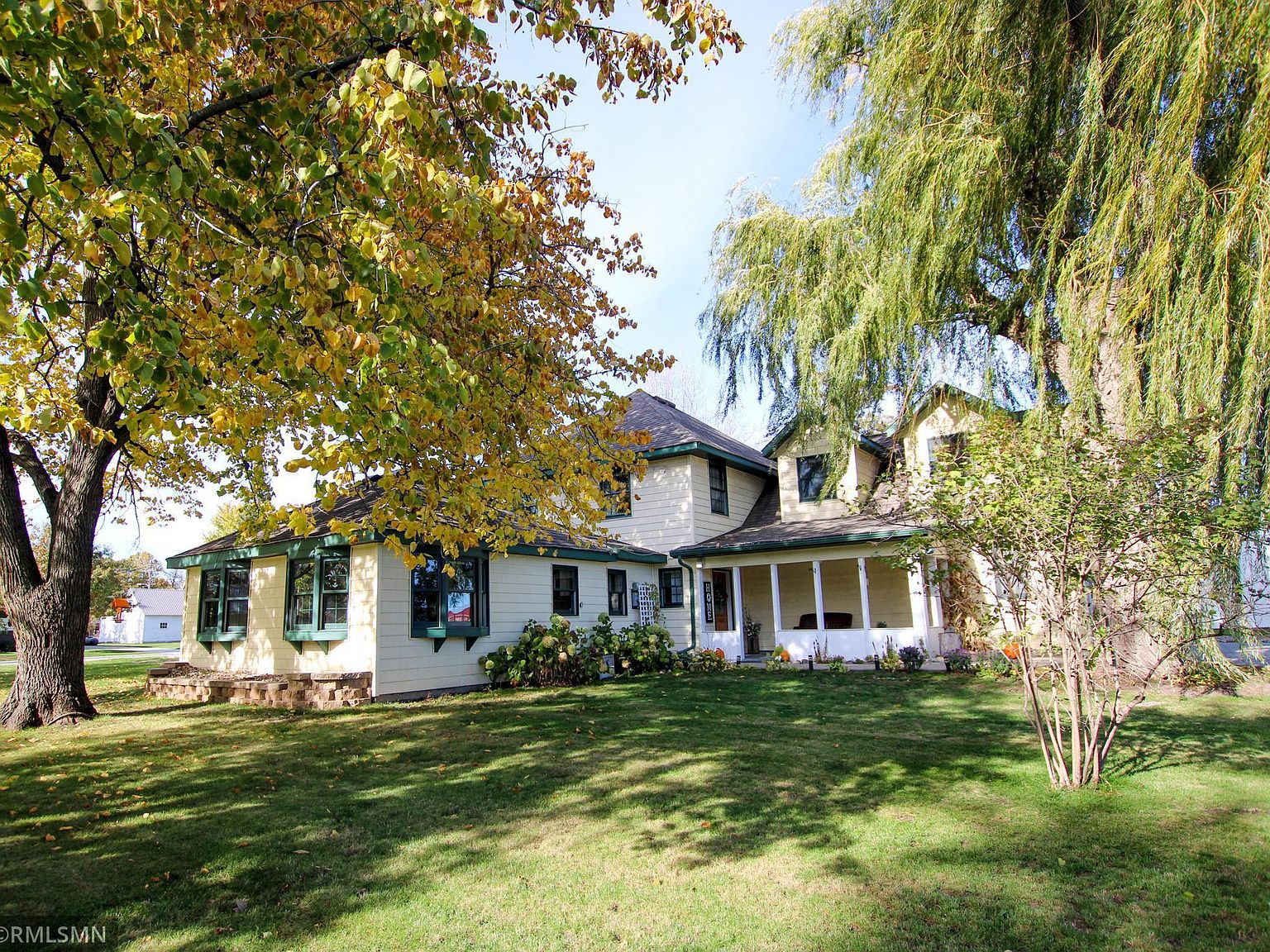 116 W Colfax St, Parkers Prairie, MN 56361 Zillow