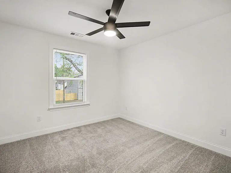 607 Legrand St — Photo 27