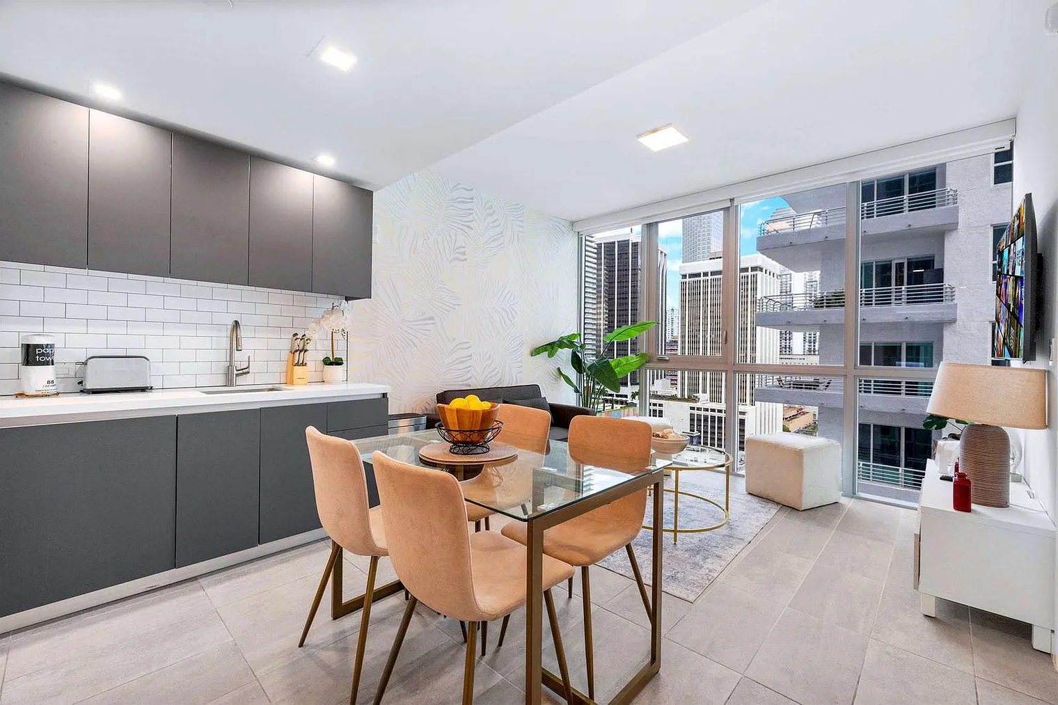 1 bed, 1.0 bath, 452 sqft, $2,979 — Photo 3
