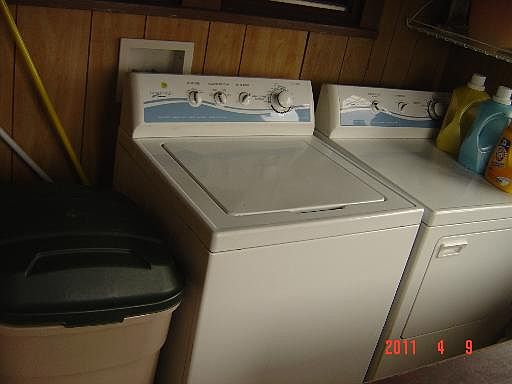 5th image of 10123 W Lyndale Ave