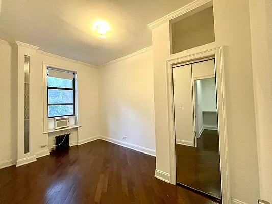 Rented by City Connections Realty | media 16