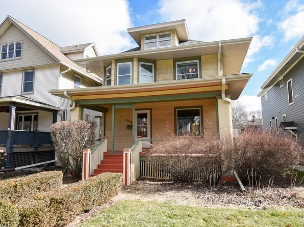 710 Clinton Ave, Oak Park, IL 60304