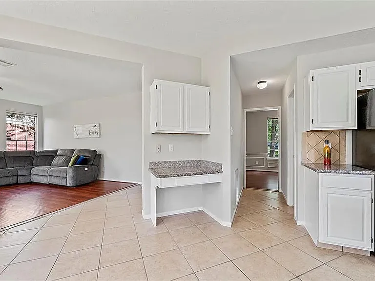 215 Birch Hill Dr — Photo 7