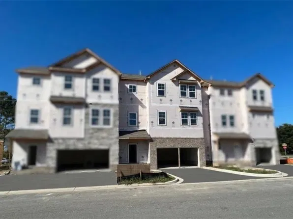 1644 Songbird Ln, Chesapeake, VA 23323