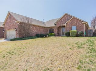 1940 Cedar Pointe Ln, Edmond, OK 73003