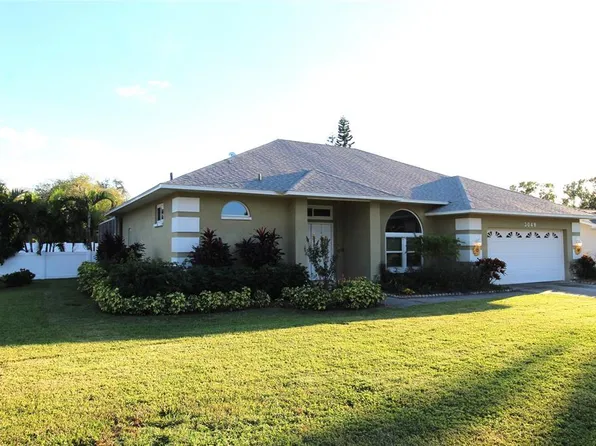 3049 Marlo Blvd, Clearwater, FL 33759