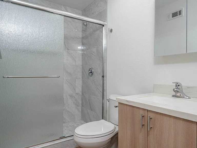 10419 Hayford St — Photo 21