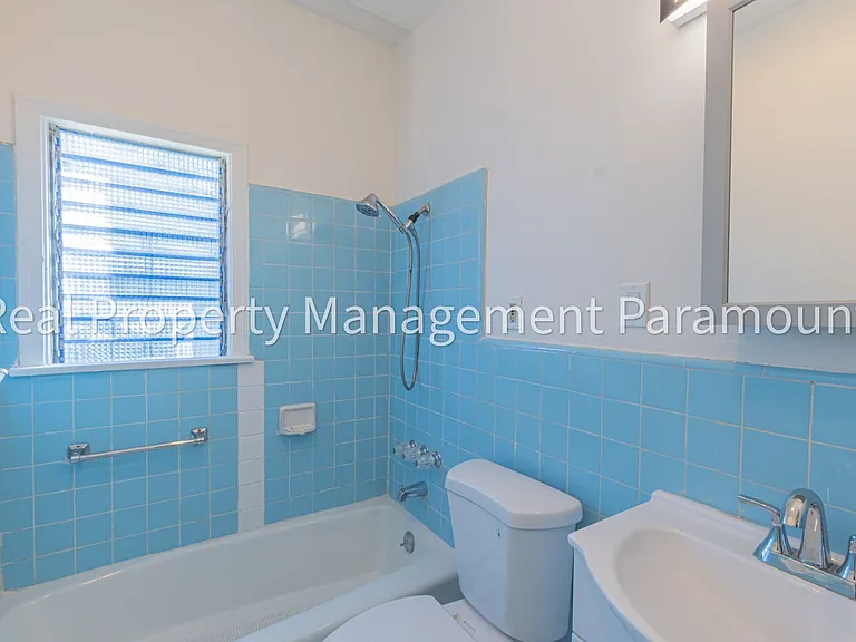 2757 Mansfield Ave — Photo 11