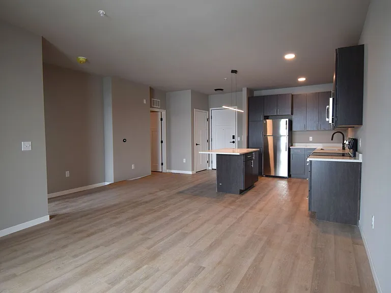 The Tuxedo Apartments — Photo 57