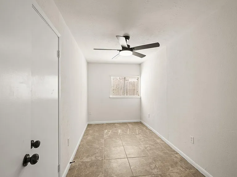 6711 Pickett Dr — Photo 10