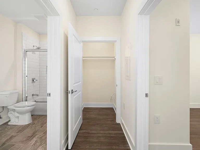 1148 N 2nd St #3H — Photo 14