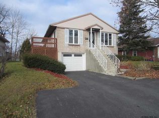 82 Ormond St, Albany, NY 12203