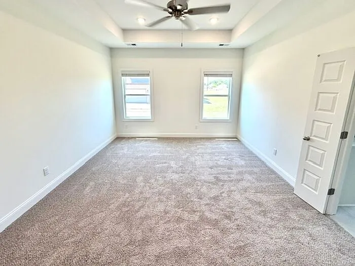 7455 Newbury Dr — Photo 5
