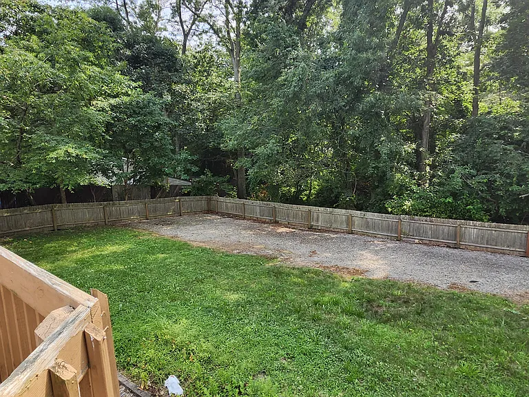 209 Green Acres Rd — Photo 17