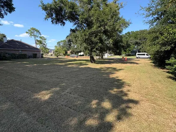 3746 Gerhardt Dr, Pensacola, FL 32503