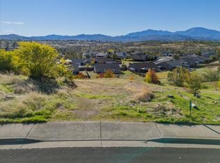 1448 White Water Cir, Redding, CA 96003