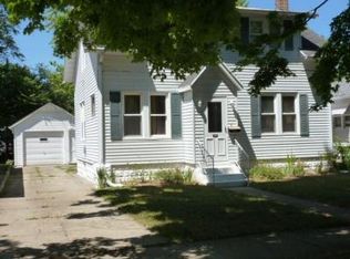 1327 Ferry St, Niles, MI 49120