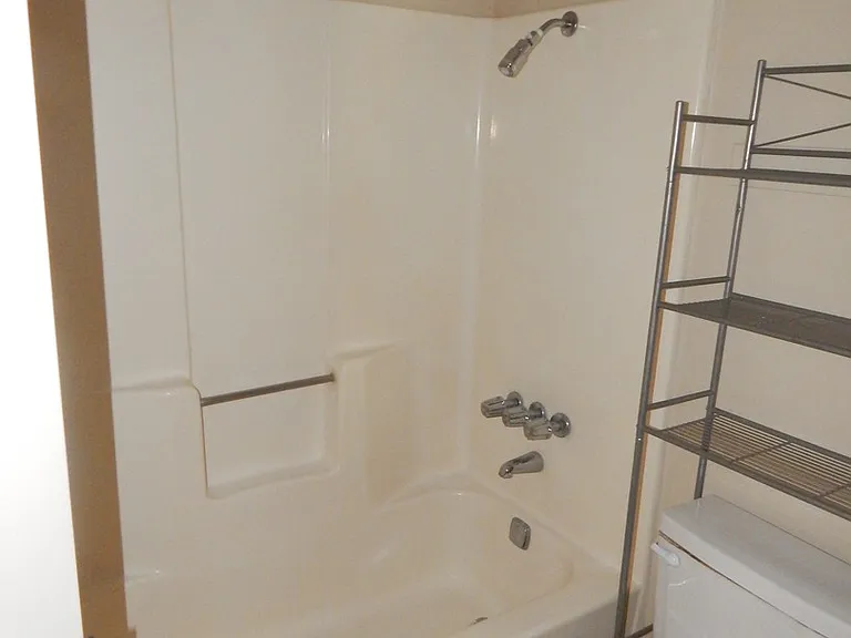808 Corey Dr — Photo 12