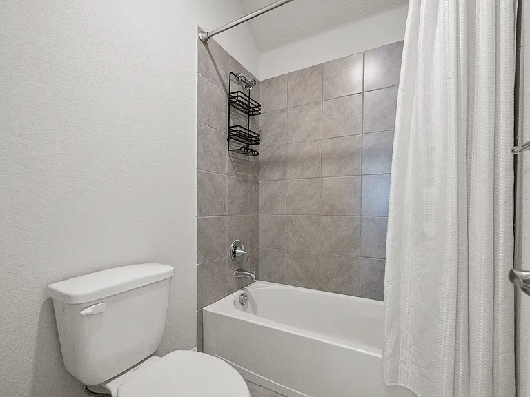 1716 Elise Ln — Photo 31