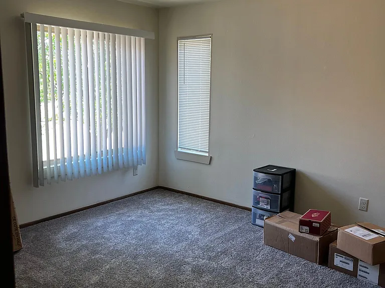7765 W Oklahoma Ave — Photo 7