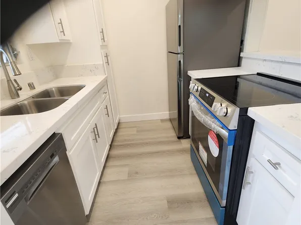 1030 W Macarthur Blvd APT 22, Santa Ana, CA 92707