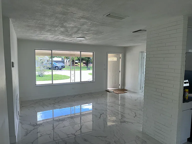 2401 Havana Dr — Photo 7