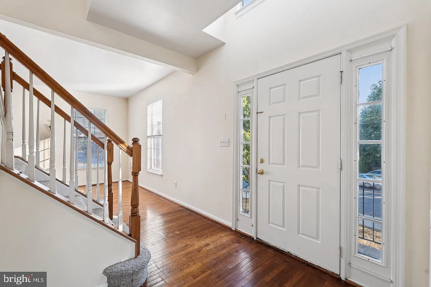 3 bed, 2.5 bath, 2934 sqft, $2,900 — Photo 3