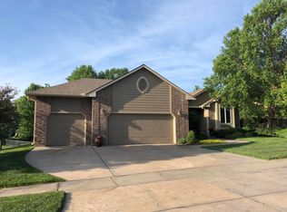 8417 W Shadow Lakes St, Wichita, KS 67205