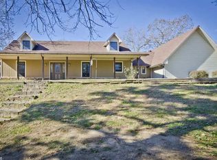 117 Drake Ln, Hot Springs National Park, AR 71913