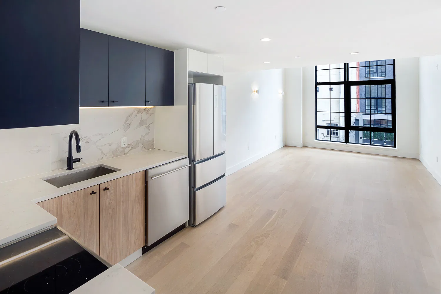 25 Bruckner Blvd — Photo 3